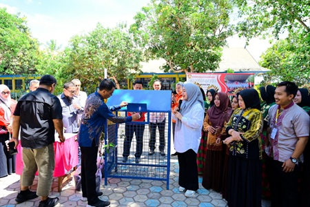 Wagub Sulsel Edukasi Pelajar Sidrap Pilah Sampah Sejak Dini, Tumbuhkan Budaya Peduli Lingkungan