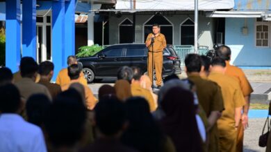 Perdana Pimpin Apel, Kadis Kominfosantik Sulteng Tekankan Disiplin dan Inovasi Pelayanan