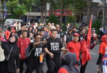 Peringatan May Day 2026, Munafri-Aliyah Ramaikan Fun Walk Serikat Buruh dan Pekerja
