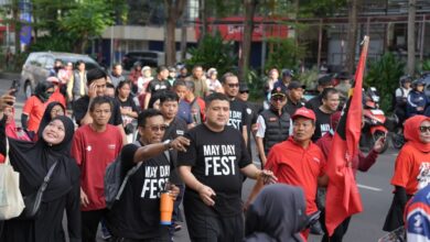 Peringatan May Day 2026, Munafri-Aliyah Ramaikan Fun Walk Serikat Buruh dan Pekerja
