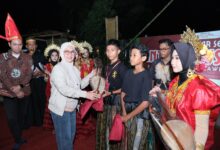 Bupati Talenrang: Sinrilik Memuat Sejarah Hingga Etika Hidup Orang Gowa