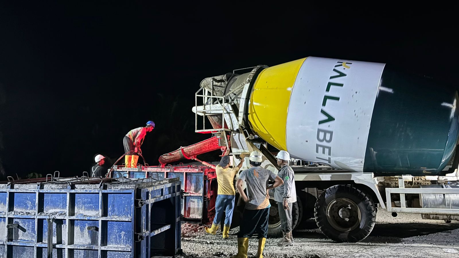 Kalla Beton Suplai Precast U-Ditch untuk Proyek Embung KIPP 1B di IKN