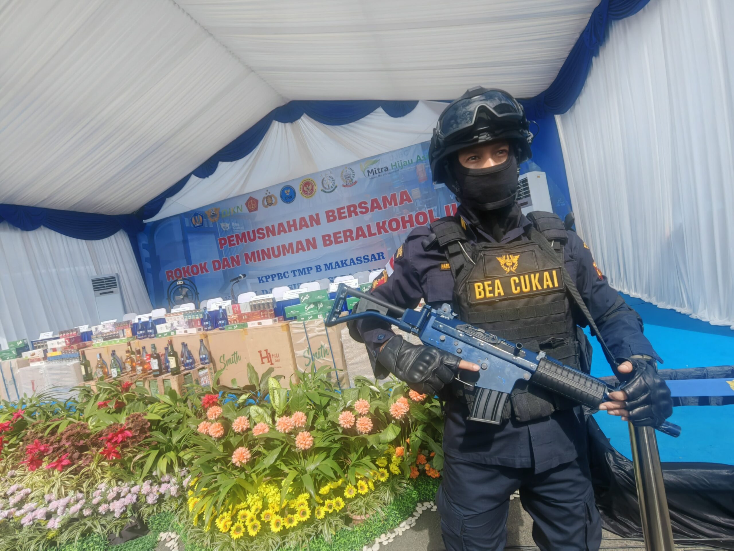 Bea Cukai Sulbagsel Musnahkan Rokok dan Minuman Beralkohol Ilegal, Tegaskan Perang Melawan Barang Cukai Ilegal
