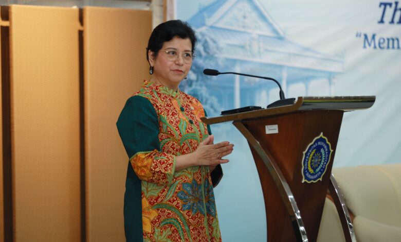 OJK Tanamkan Integritas dan Tata Kelola kepada Mahasiswa Lewat Road to Risk and Governance Summit 2026