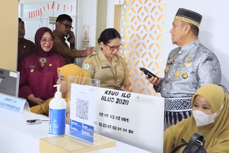 Bupati Irwan Dapati Antrean Panjang Pasien di RSUD I Lagaligo Lutim