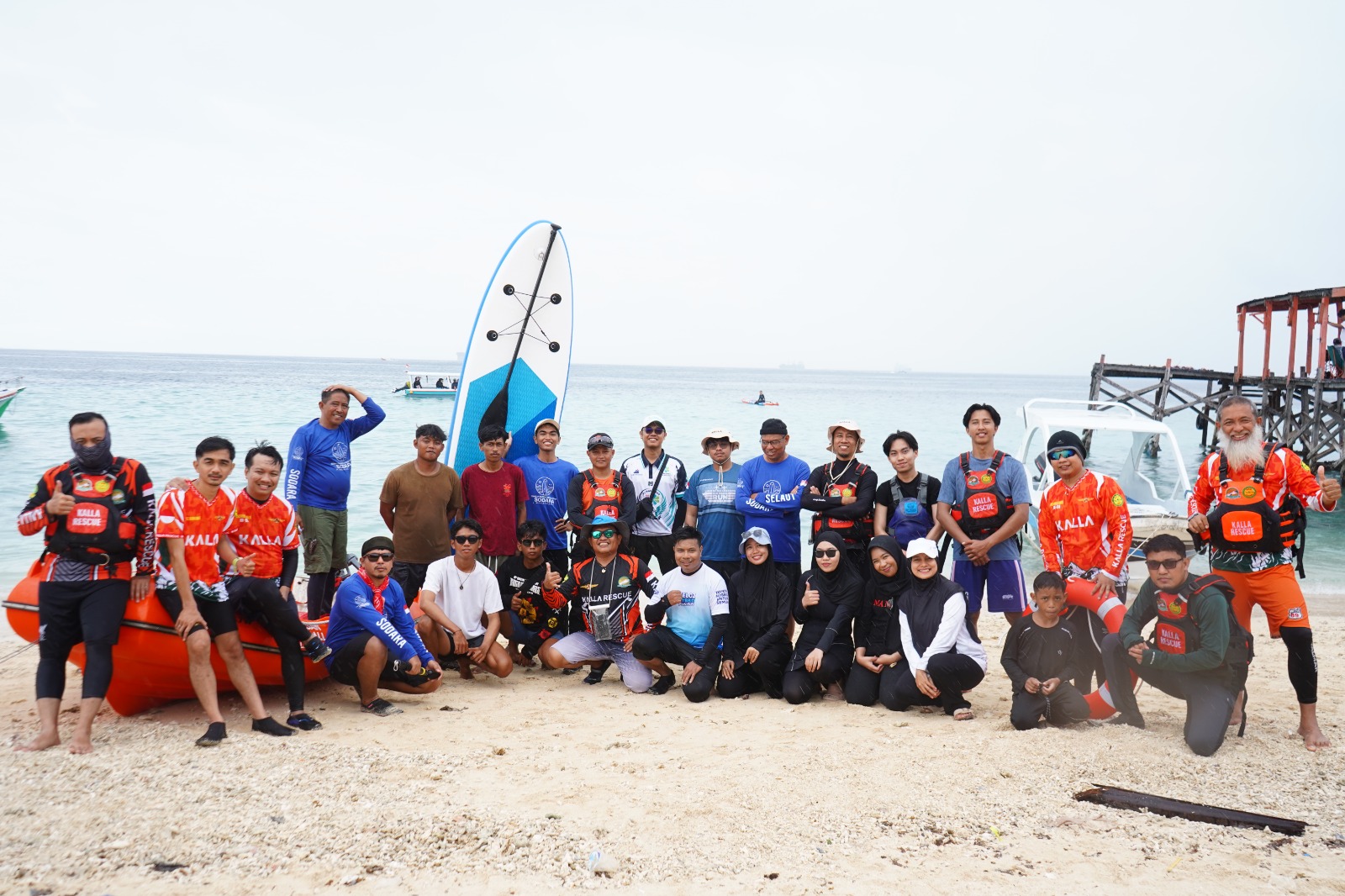 Kalla Rescue Tingkatkan Kesiapsiagaan Personel Lewat Water Rescue Training di Pulau Samalona