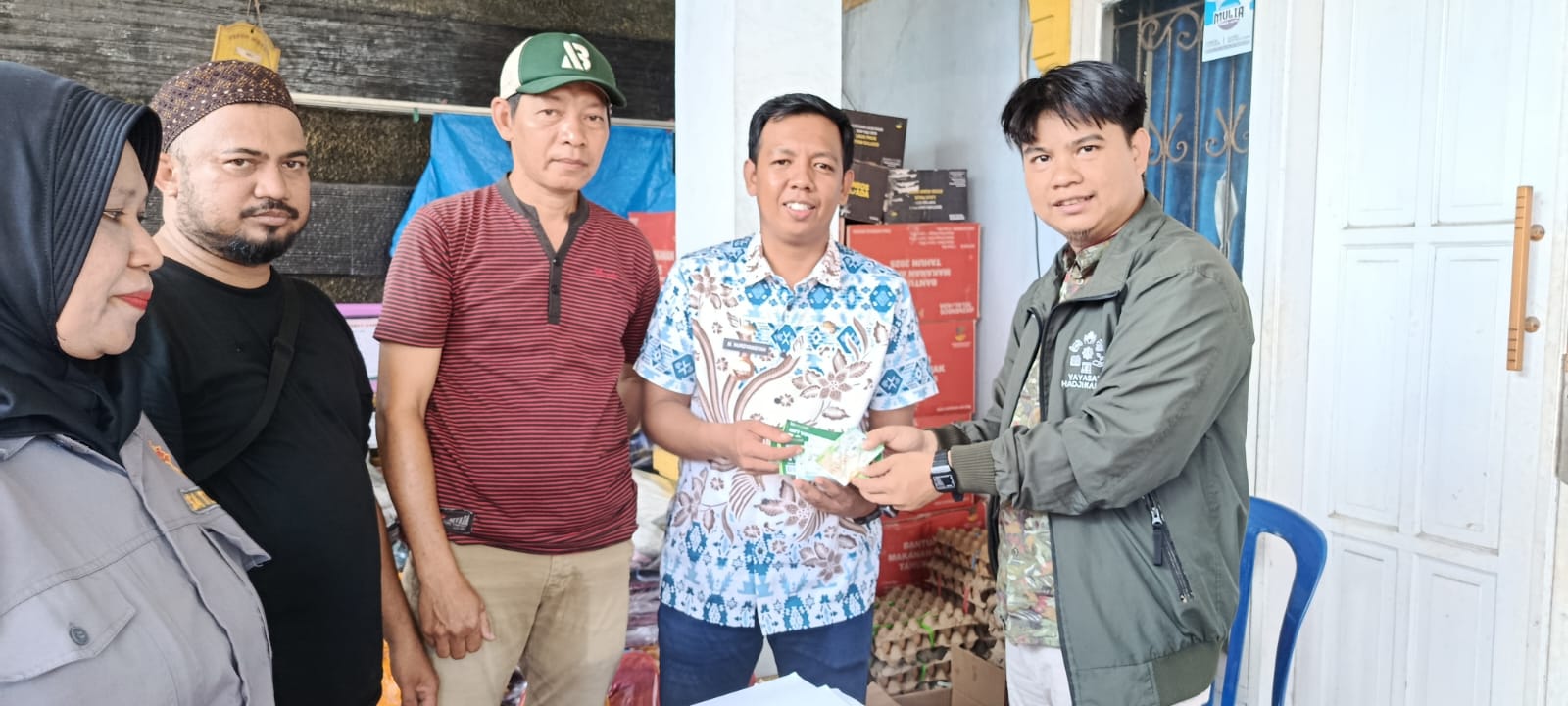 LAZ Hadji Kalla Salurkan Voucher Belanja bagi Korban Kebakaran di Makassar, Dukung Pemulihan Enam Keluarga