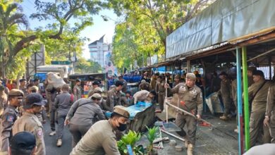 Pemkot Makassar Kedepankan Solusi, Relokasi Pedagang Kelapa di Sekitar Benteng Rotterdam Berjalan Aman