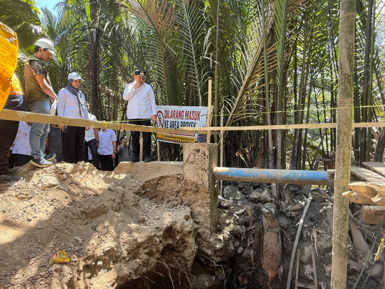 Atasi Akses Warga yang Terputus, Pemkot Makassar Kebut Pembangunan Jembatan Kaccia