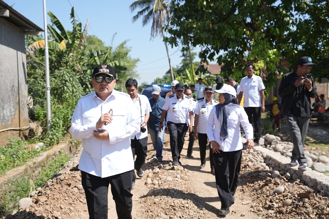 Appi Tinjau Progres Jalan Romang Tangayya, Akses Warga yang Puluhan Tahun Sulit Dilalui, Kini Dibeton