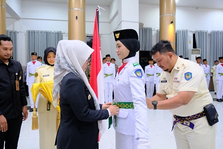 Bupati Talenrang Kukuhkan 70 Anggota Paskibraka Gowa