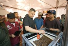 Pilah Sampah dari Rumah Warga Makassar, Pemerintah dan Komunitas Harus Berkolaborasi
