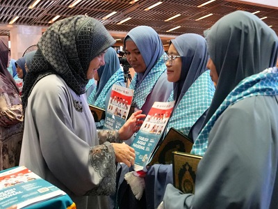 Wakil Wali Kota Makassar Hadiri Pengukuhan 10.000 Guru Al-Quran dan Pembukaan Muktamar V Wahdah Islamiyah