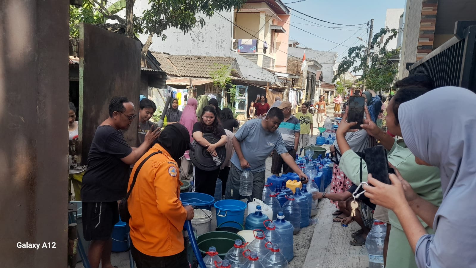 Solusi Krisis Air Bersih, Wali Kota Appi Kerahkan Mobil Tangki ke Puluhan Titik dan Siapkan 18 SPAM Jangka Panjang