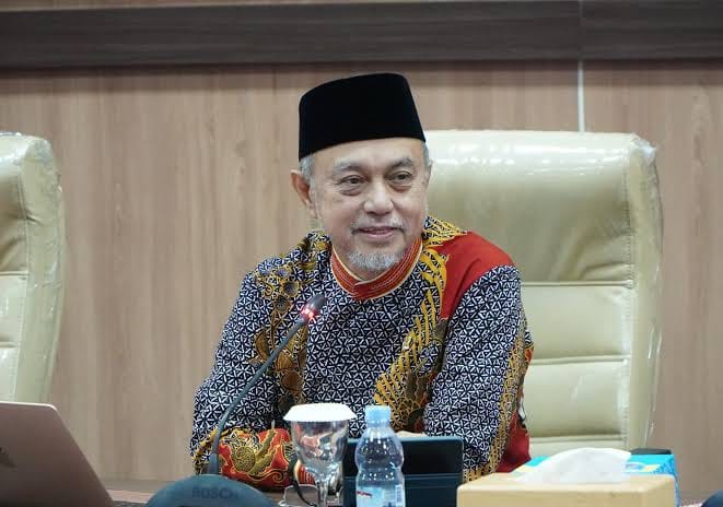 MENJERNIHKAN DUDUK PERKARA PESANTREN DARUL ISTIQAMAH MACCOPA