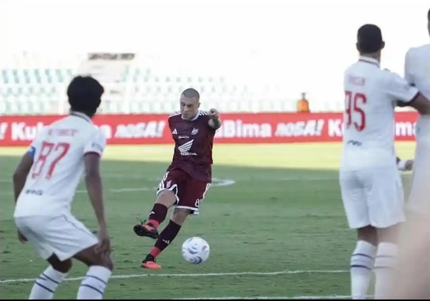 Saling Berbalas Gol, Hasil Laga PSM Makassar Vs Arema FC Imbang 3-3