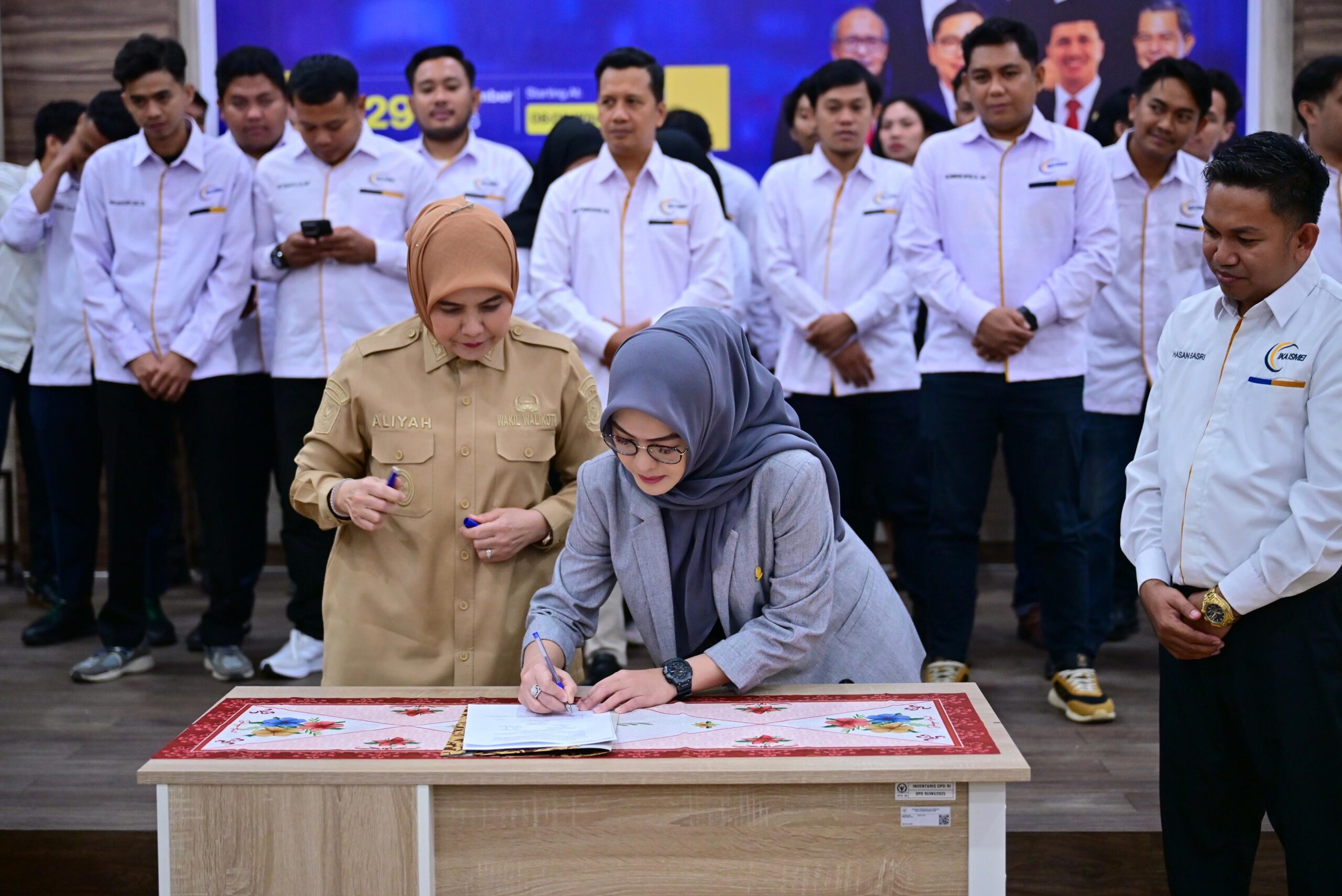 Kepengurusan IKA ISMEI Sulselbartra Resmi Dilantik, Ketua DPRD hingga Wakil Wali Kota Turut Hadir