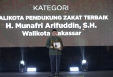 Dukung Pengelolaan Zakat Terbaik, Wali Kota Appi Raih Penghargaan Nasional dari Baznas RI