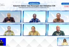 OJK Sektor Jasa Keuangan Tetap Stabil, Kredit Perbankan Tumbuh 13,65 Persen