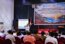 Hadiri Seminar Agama PGIW Sulselra, Gubernur Andi Sudirman Dorong Demokrasi Inklusif dalam Kebinekaan