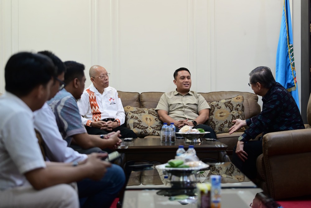 Pj Sekda Sulsel Andi Winarno Terima Anggota Wantimpres dari Permabudhi